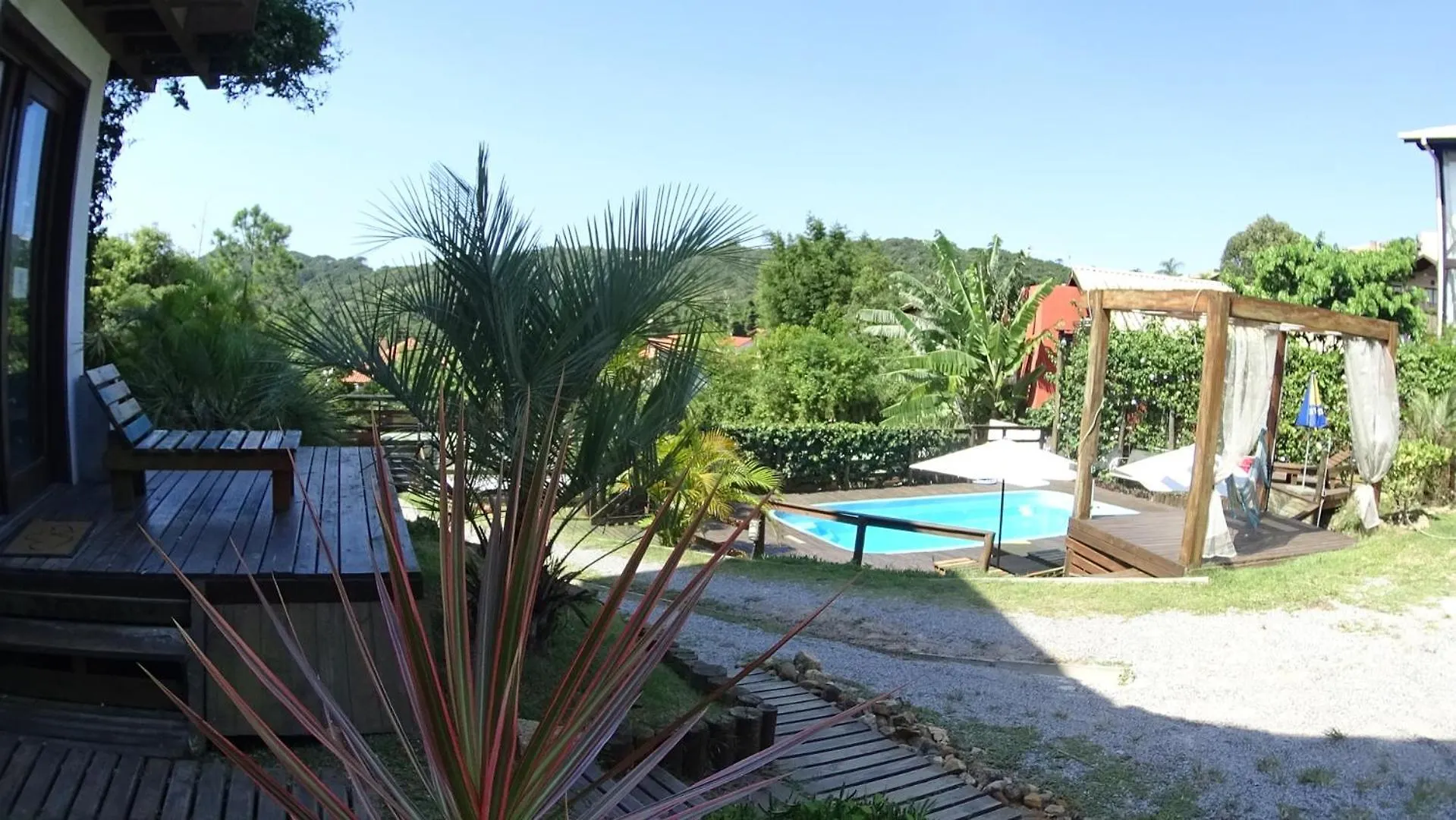 Vila Tamu Praia do Rosa 0*,